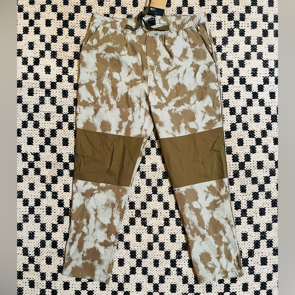 Mens The North Face Men's Printed Class V Belted Pant